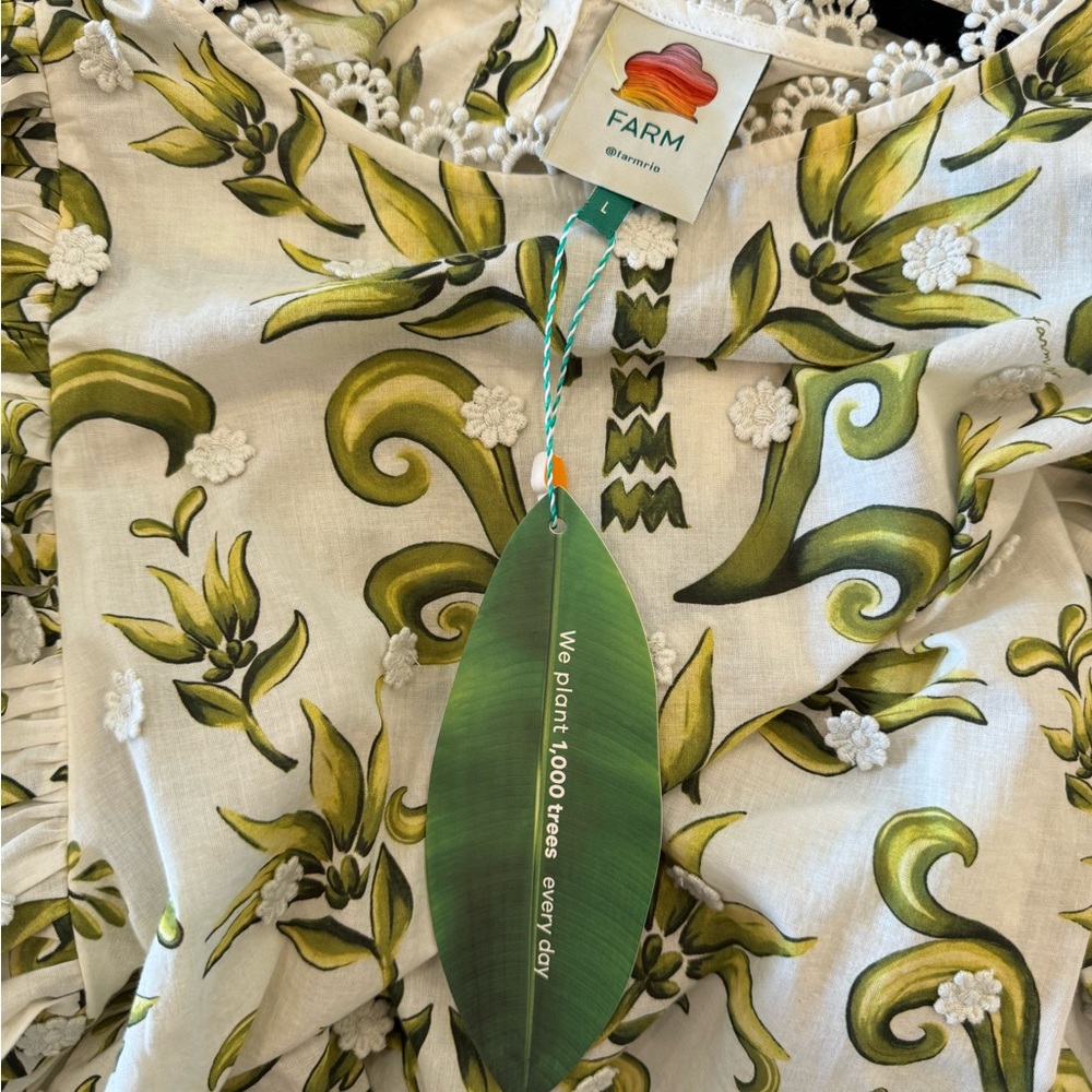 FARM Rio Green and Cream Botanical Embroidered Top - Picture 6 of 8